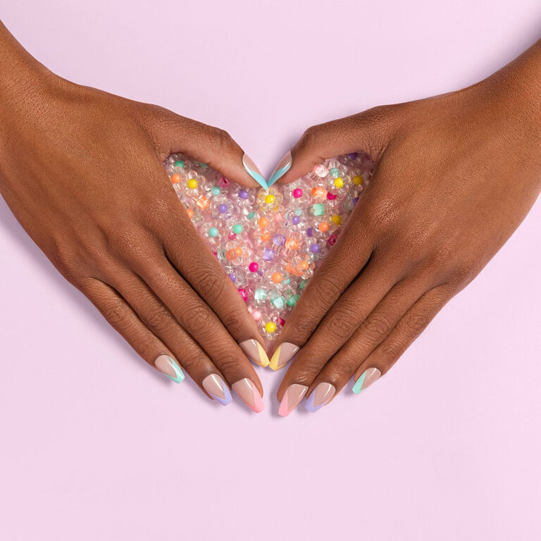 French manucure color&eacute;e { Faux ongles Voguish Fantasy Candies par Kiss